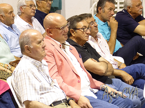 Salvador Soto, presidente de la asociación vecinal, y José Francisco Álamo